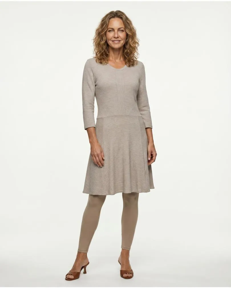 Kleid Viskosestrick in  beige von RESTART (Bild 2)