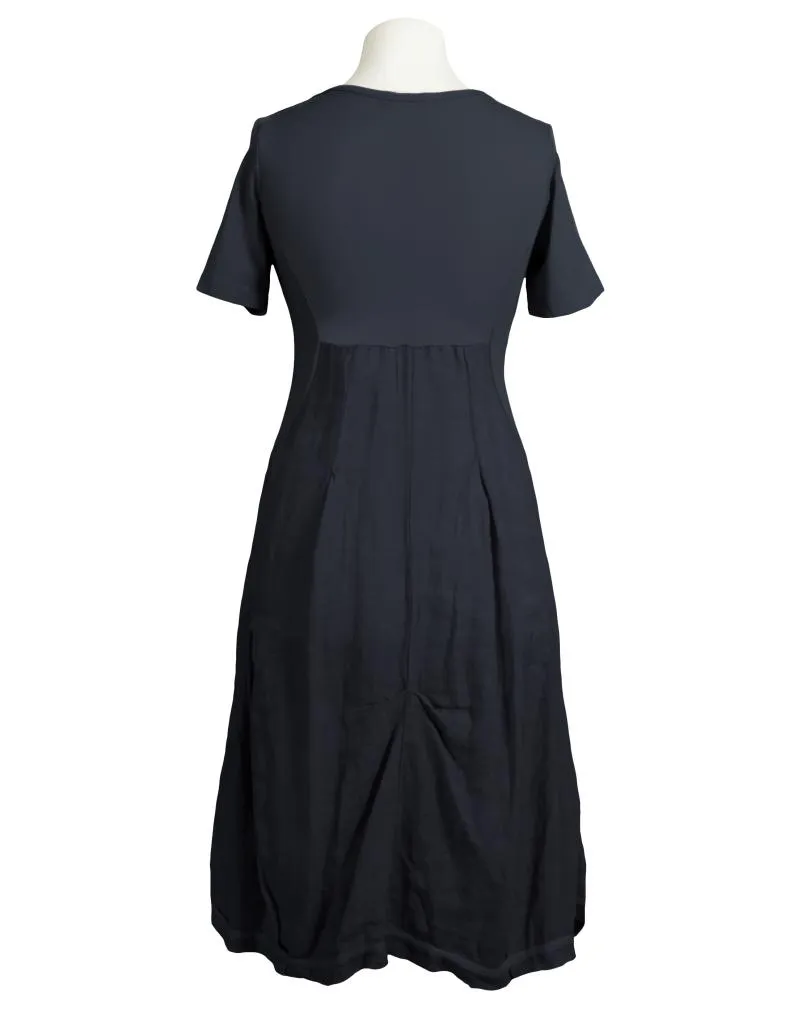 Leinenkleid in  schwarz von RESTART (Bild 2)