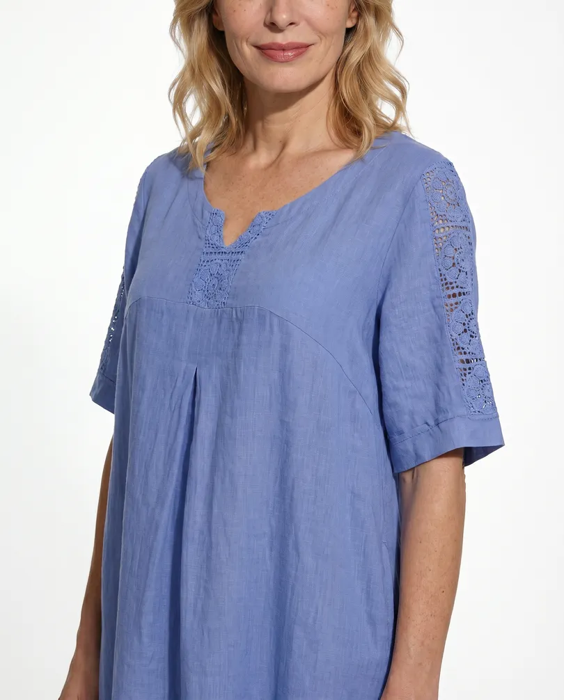 Leinenkleid mit Spitze in  blau von Puro Lino (Bild 4)