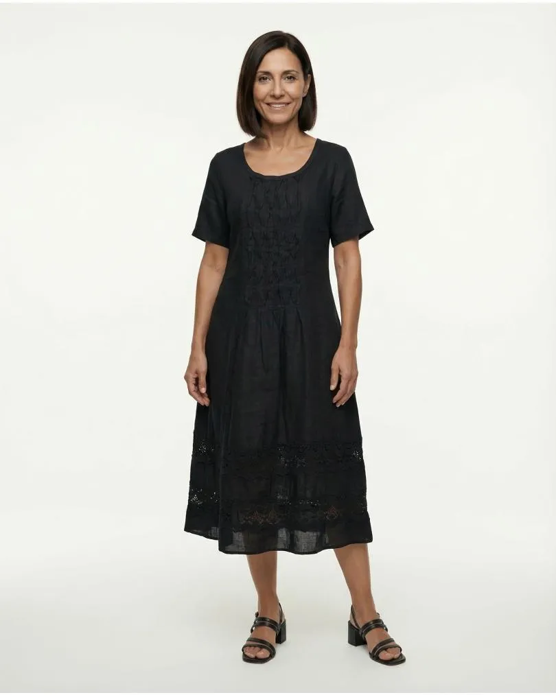 Leinenkleid mit Spitze in  schwarz von RESTART (Bild 2)