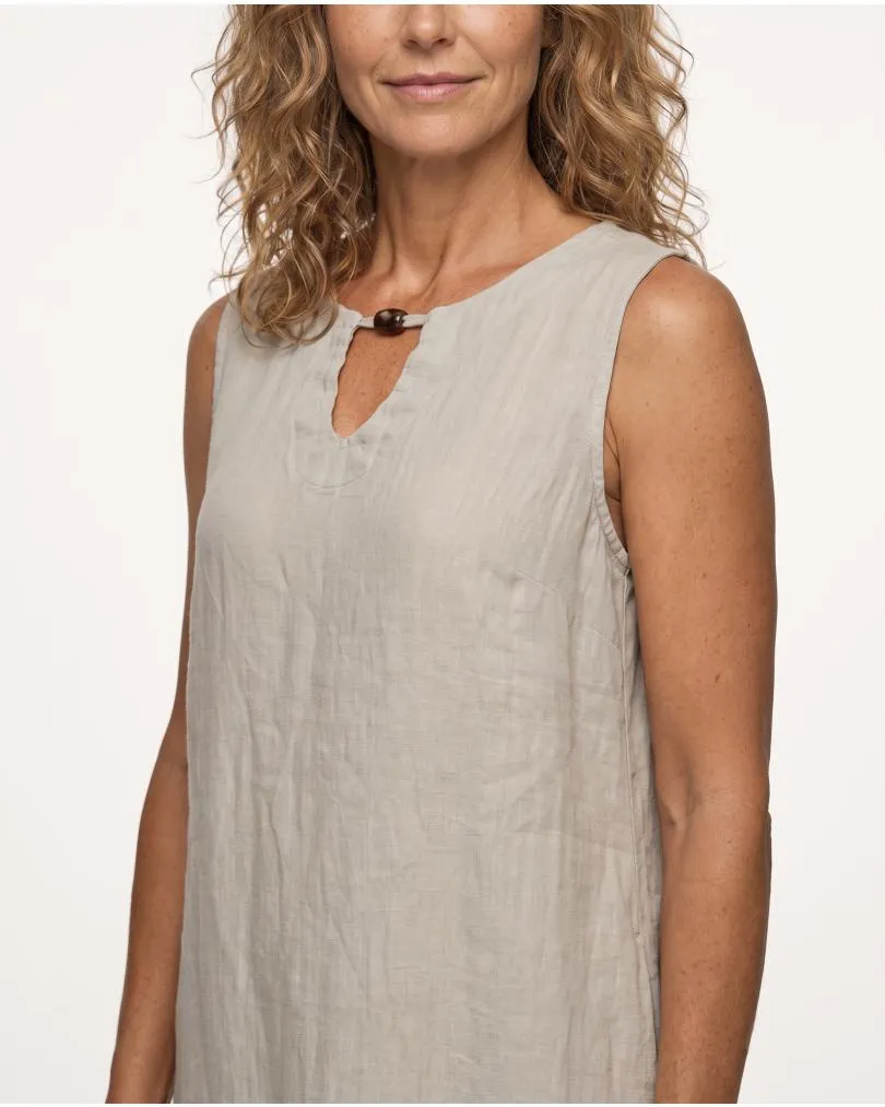 Leinenkleid mit Zierkugel in  beige von Puro Lino (Bild 4)