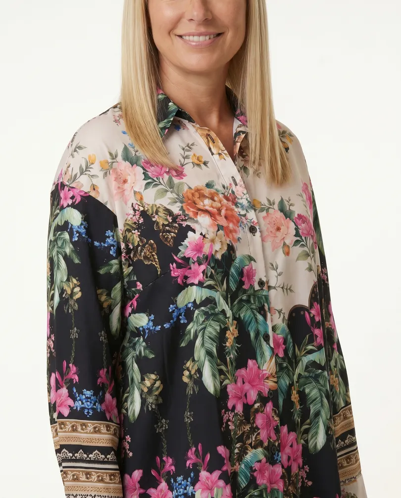 Longbluse mit floralem Print in  schwarz von Blu Royal (Bild 5)