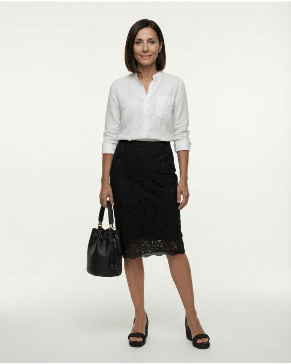 Rock aus Spitze in  schwarz von Lady Lot Paris (Bild 1)