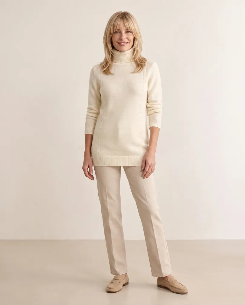 Rollkragenpullover mit Mohair in  beige von Primrose (Bild 5)
