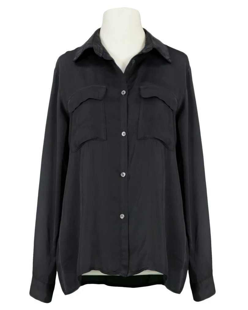 Satin Bluse in  schwarz von Monday Afternoon (Bild 1)