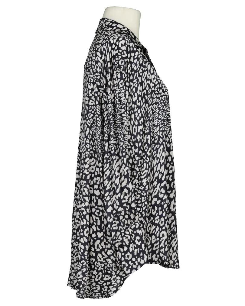 Satinbluse mit Seide Leo Print in  schwarz von Made in Italy (Bild 2)