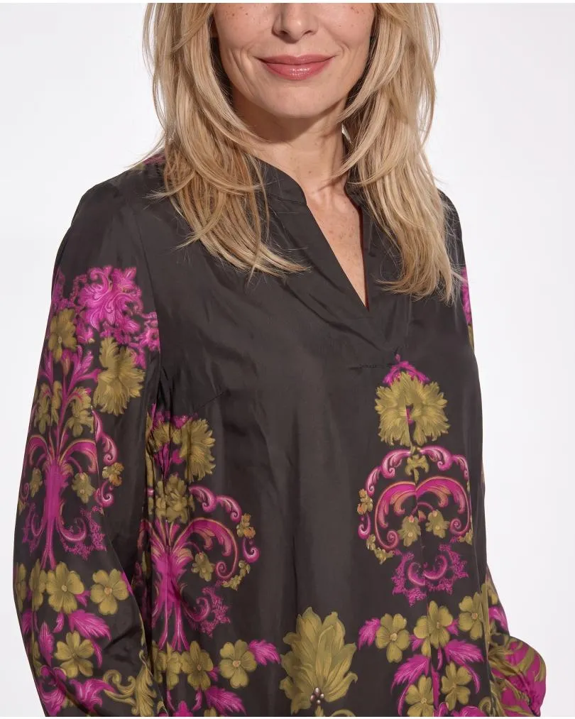 Satinbluse Ornamentmuster in  dunkelbraun von Sarah (Bild 4)