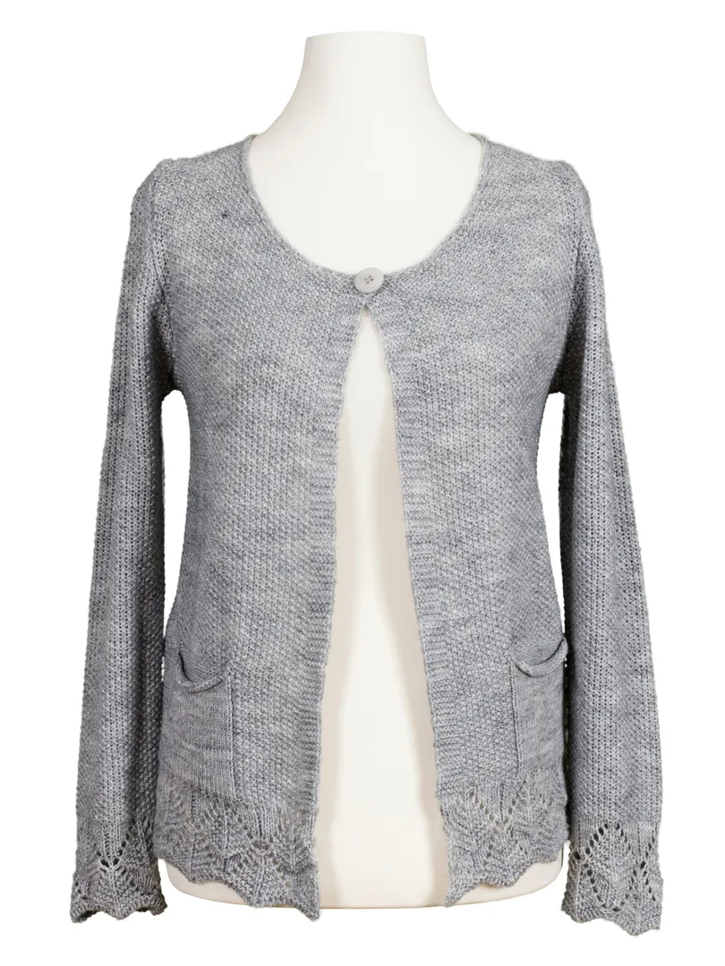 Strickjacke mit Ajourmuster in grau von Spaziodonna