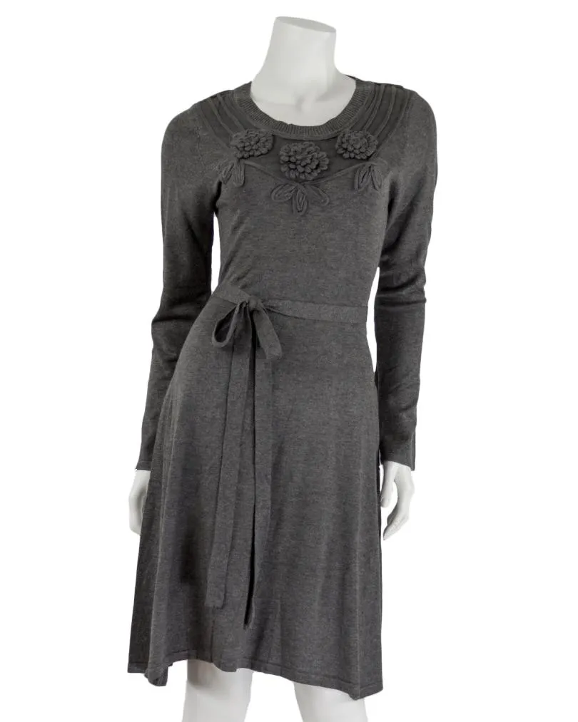 Strickkleid mit Blumen in  grau von XUNA (Bild 1)