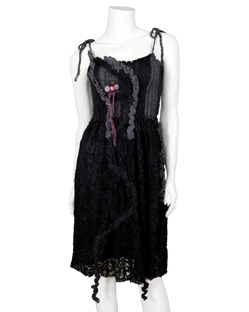 Strickkleid mit Spitze in  schwarz von For Her Paris (Bild 1)