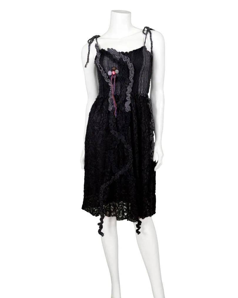 Strickkleid mit Spitze in  schwarz von For Her Paris (Bild 3)