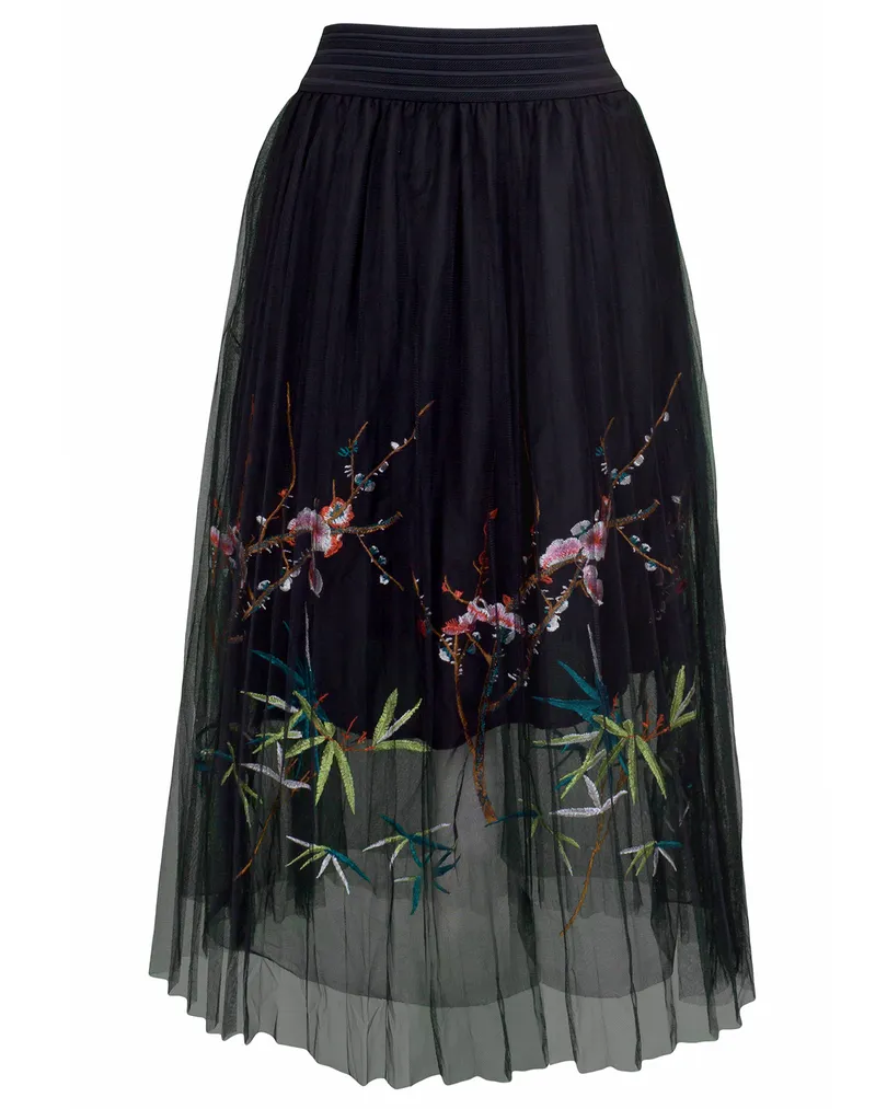 T�llrock Bl�tenstickerei in  schwarz von H.liesel (Bild 1)