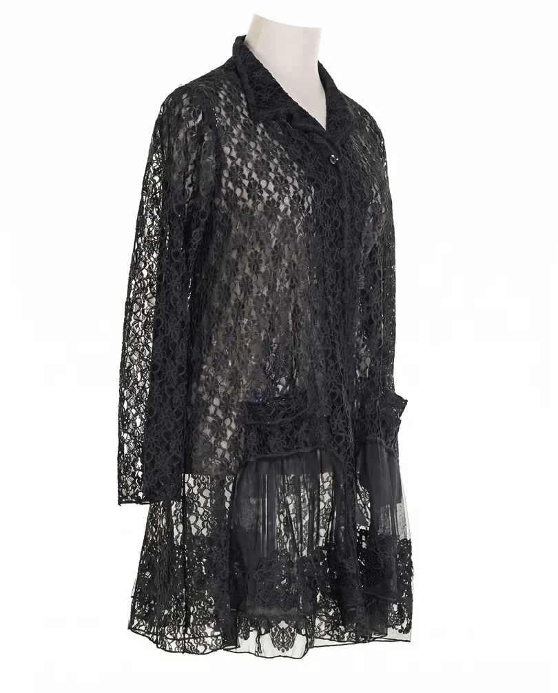 Spitzenjacke mit Seide in  schwarz von Manga (Bild 2)