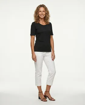 T-Shirt in  schwarz von RESTART (Bild 1)