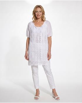 Bluse mit H�kelspitze in  wei� von Montan (Bild 2)