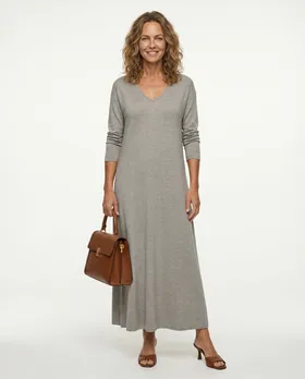 Kleid Feinstrick in  beige von Made in Italy (Bild 5)