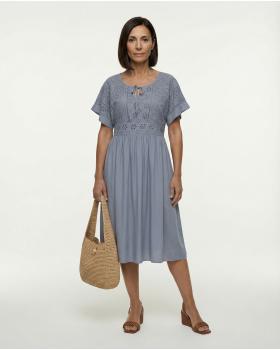Kleid mit Lochstickerei in  jeansblau von Spaziodonna (Bild 3)