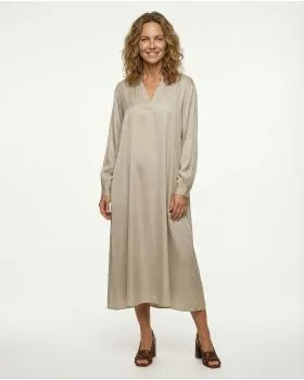 Kleid mit Seide in  beige von Style Touch (Bild 3)