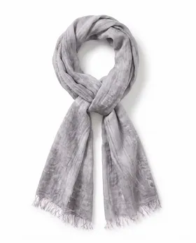 Knitterschal mit Fransen in  grau von fashion made in italy (Bild 2)