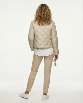 Kurze Steppjacke in  beige von Made in Italy (Bild 5)