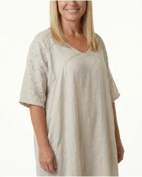 Leinenkleid Lochstickerei in  beige von Spaziodonna (Bild 5)
