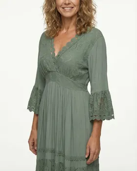 Maxikleid mit Spitze in  oliv von Made in Italy (Bild 5)