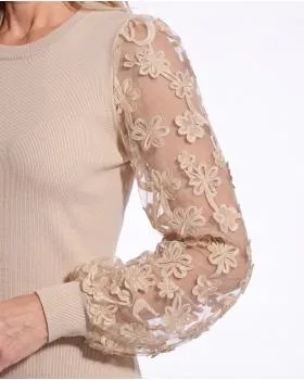 Pullover mit Bl�ten�rmeln in  beige von Clara (Bild 6)