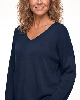 Pullover V-Ausschnitt in  dunkelblau von Selected Touch (Bild 4)