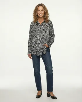 Satinbluse mit Seide Leo Print in  schwarz von Made in Italy (Bild 3)
