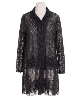 Spitzenjacke mit Seide in  schwarz von Manga (Bild 1)