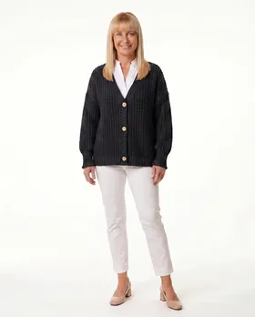 Strickjacke Grobstrick in  schwarz von Made in Italy (Bild 3)