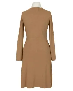 Strickkleid Wickeloptik in  camel von Finery (Bild 2)