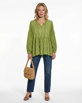 Tunika Bluse mit Lochstickerei in  pistazie von Made in Italy (Bild 3)