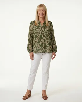 Tunika Bluse Ornamentprint in  oliv von Selected Touch (Bild 3)